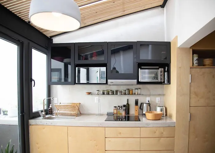 Condesa: Oasis 1br, Private Patio, Expert Host Apartment *